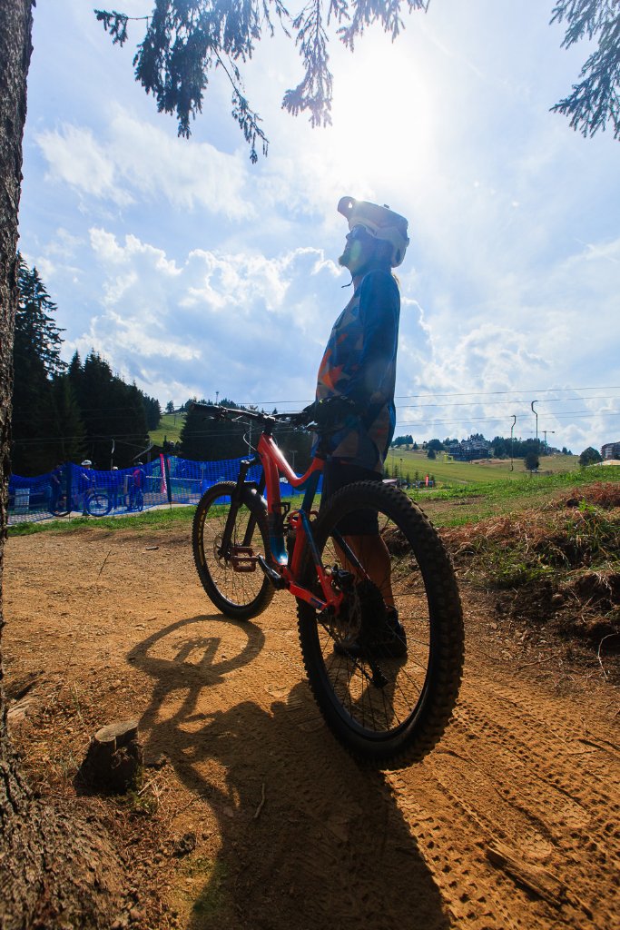 Inštruktor horského bicyklovania na traile